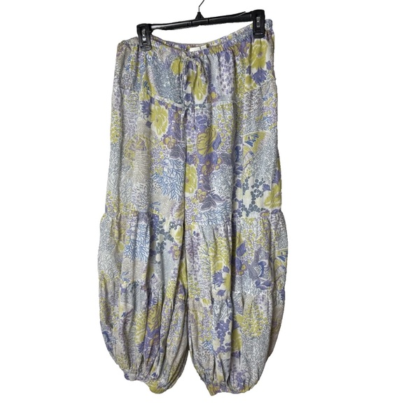 Anthropologie Pants - Anthropologie Tiered Balloon Pants Size Medium Purple Floral Drawstring Boho